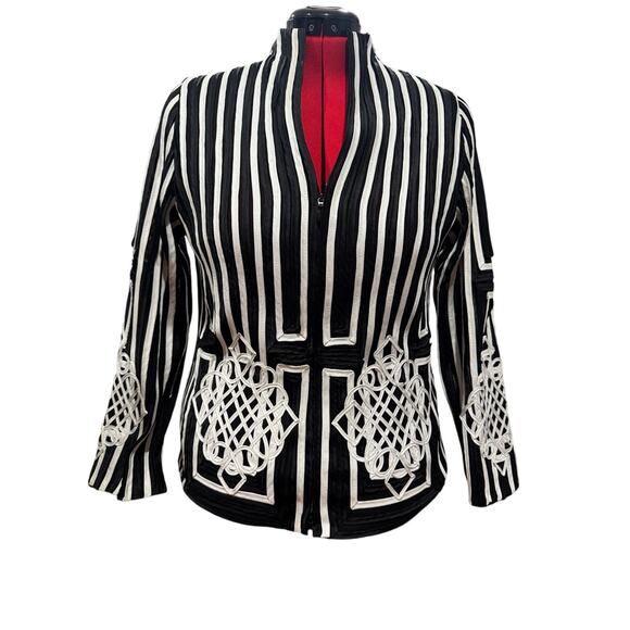 Weavz Large Black & White Striped Mesh Jacket w/ Embroidered Accents - Picture 1 of 10